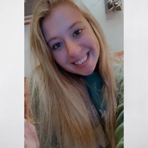 Meet your Posher, Vanessa